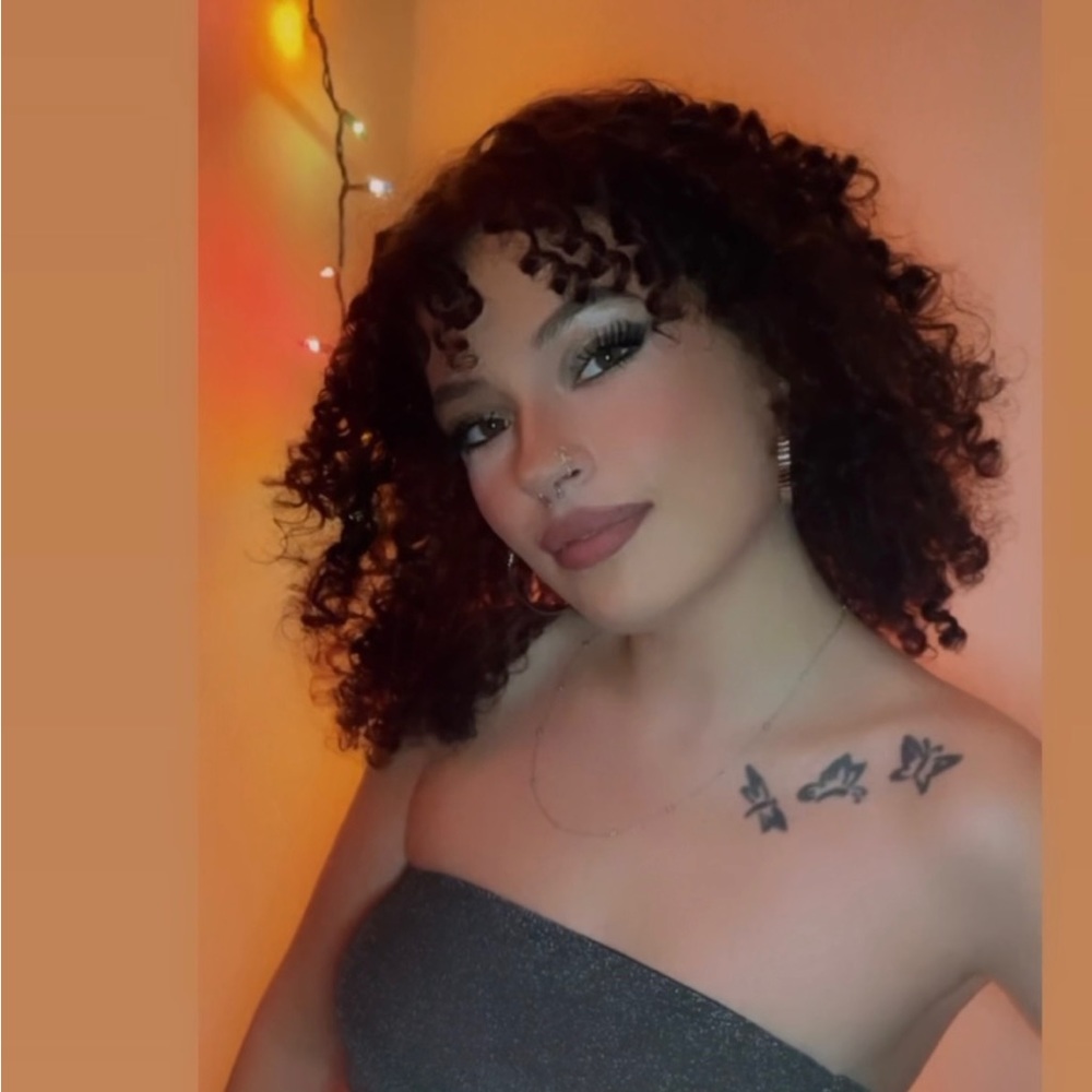 Meet your Posher, Victoria